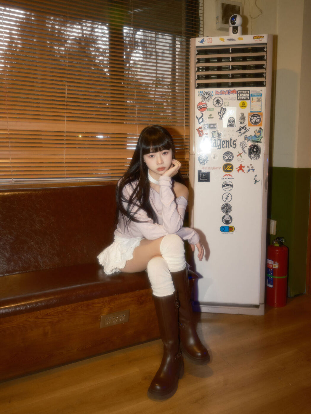 YiTuYu艺图语 Vol.8555 Shi San Jin Ya (24P)