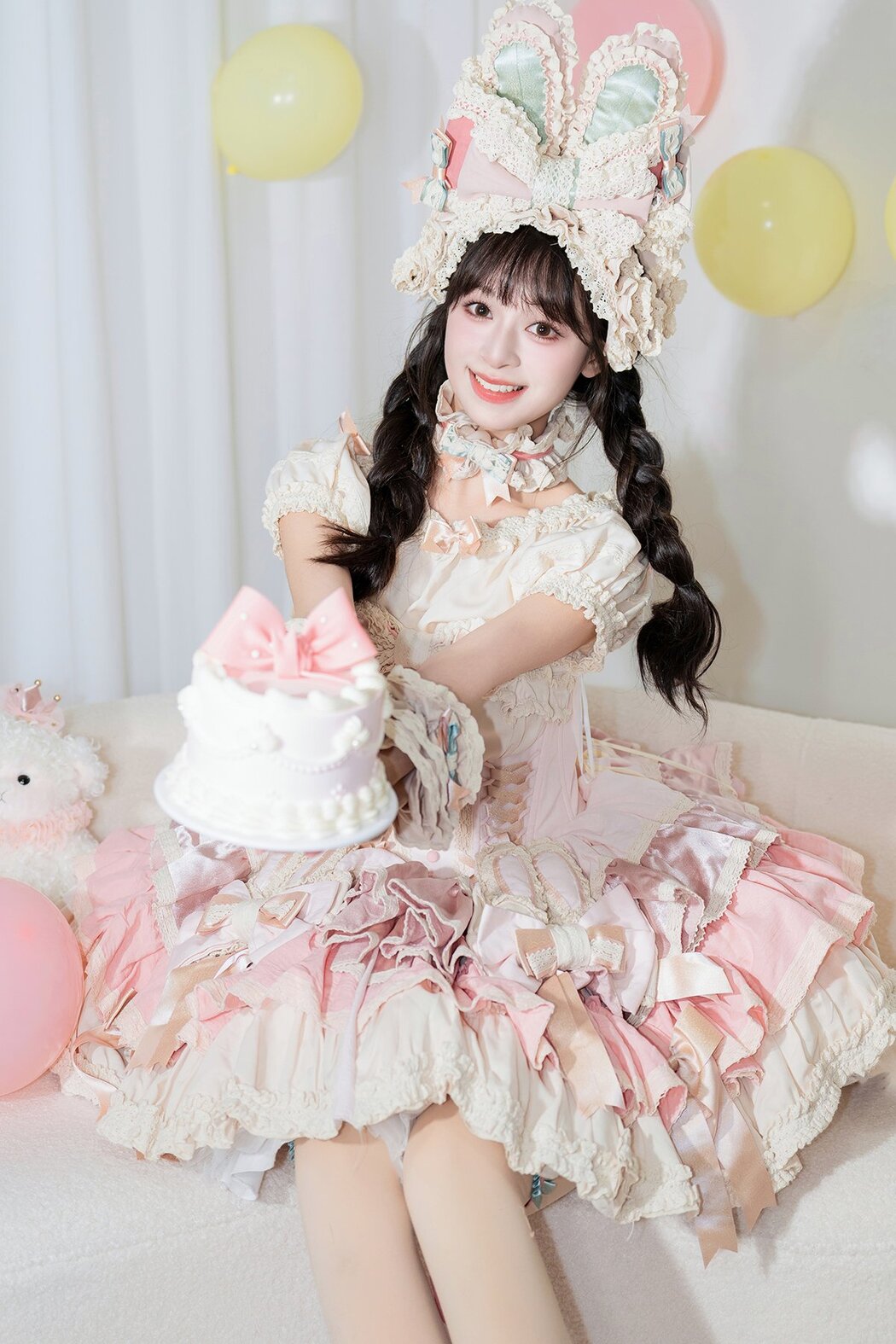 YiTuYu艺图语 Vol.8557 Xia Yu Xiao Nian (26P) Cover Photo