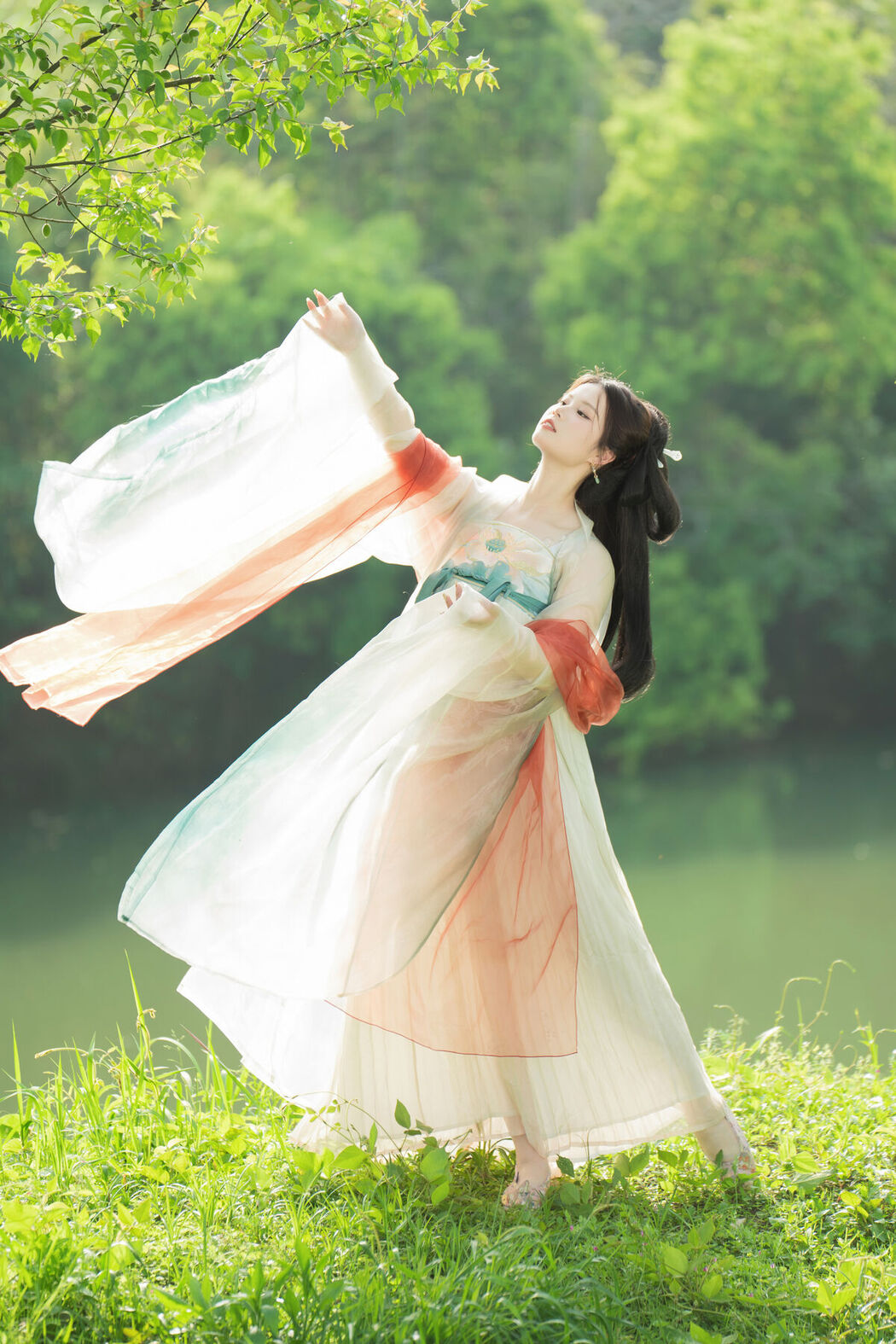 YiTuYu艺图语 Vol.8558 Xi Gua (25P)