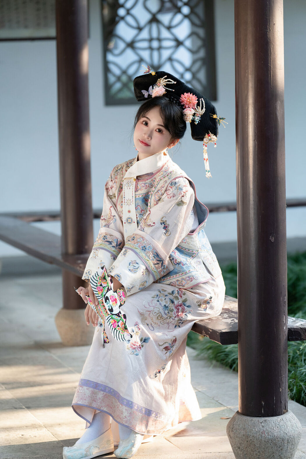 YiTuYu艺图语 Vol.8552 Jiao Yi Zhi Sui Sui (48P)