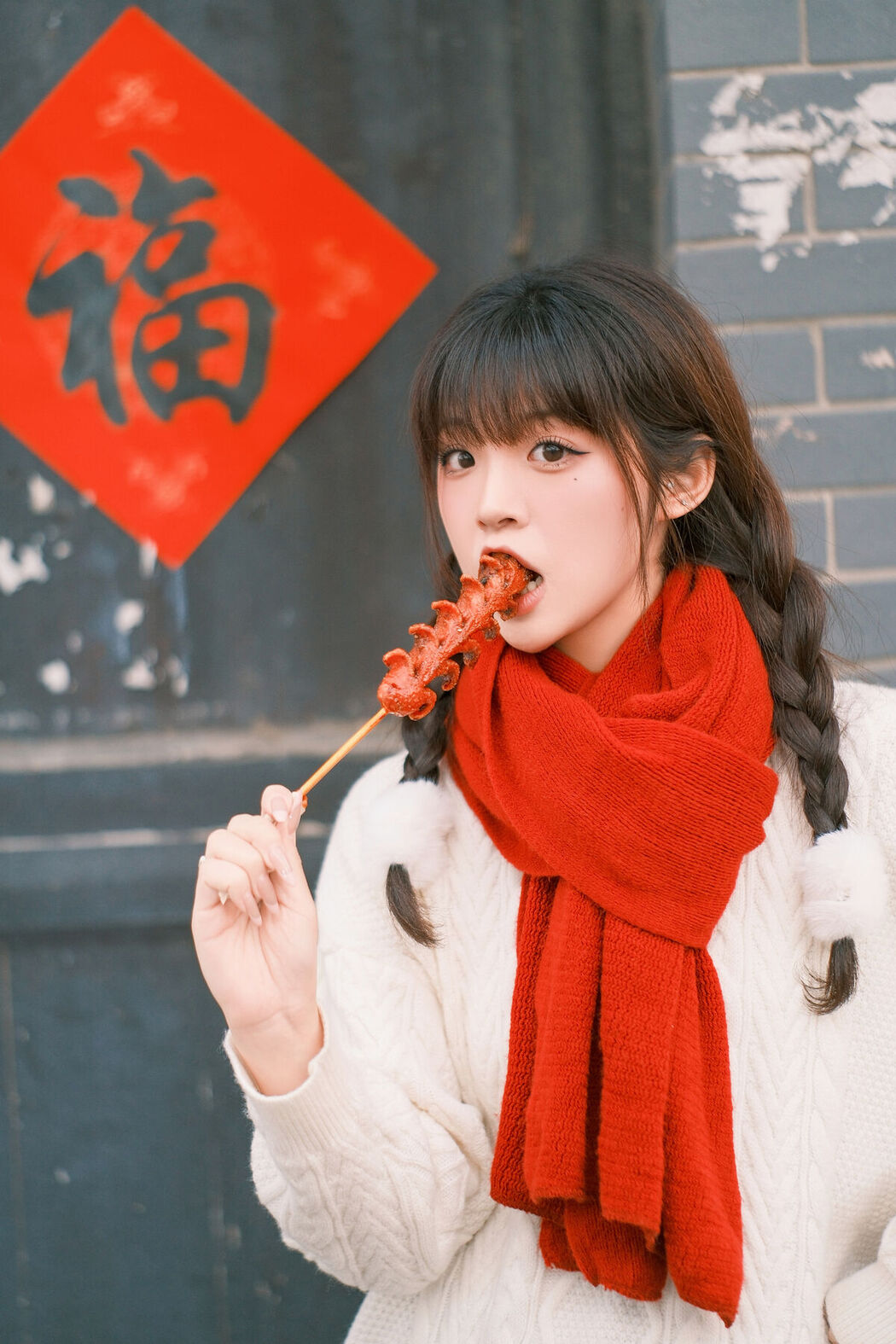 YiTuYu艺图语 Vol.8562 Sai Xi Xi Li Ma (44P)