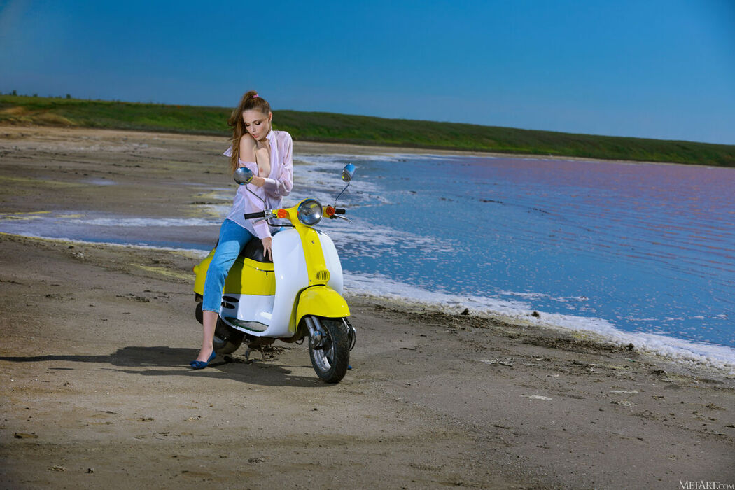 MetArt Elle Tan – Coastal Crush Part01 (70P)