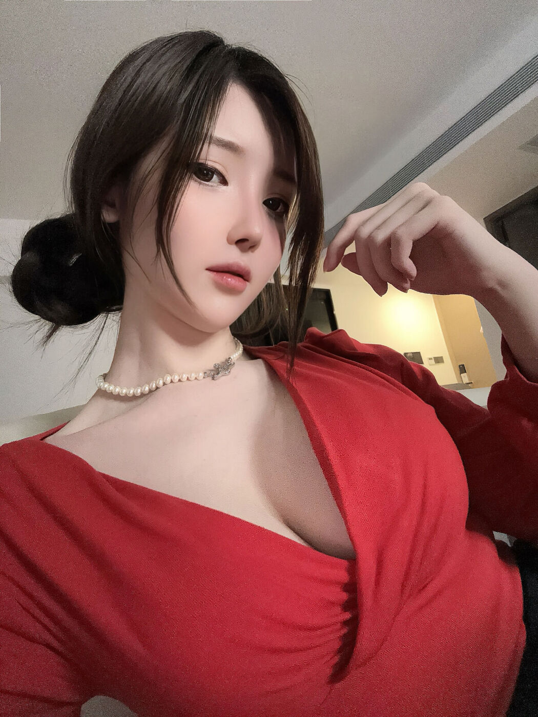 Coser@一小央泽 yixiaoyangze – 红色妈妈 (75P – 2V)