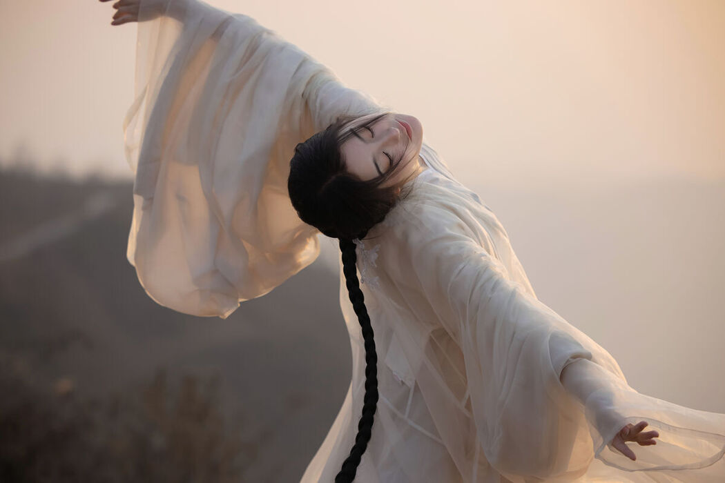 YiTuYu艺图语 Vol.8574 Shiba Yue (16P)