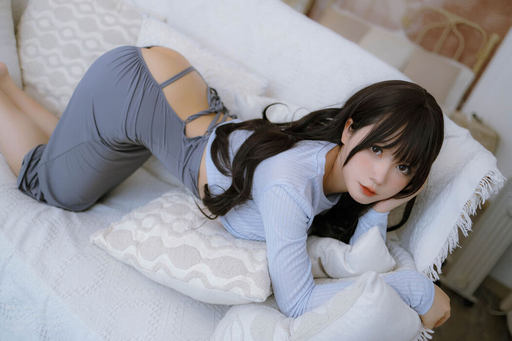 Coser@Nyako喵子 – 吉他妹妹连衣裙 (72P – 1V)