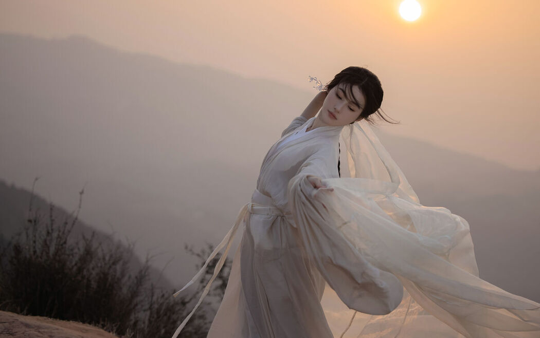 YiTuYu艺图语 Vol.8574 Shiba Yue (16P)