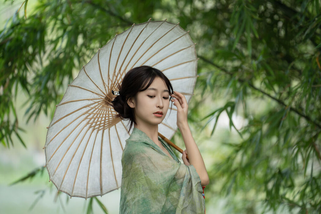 YiTuYu艺图语 Vol.8571 Xiao He (23P)