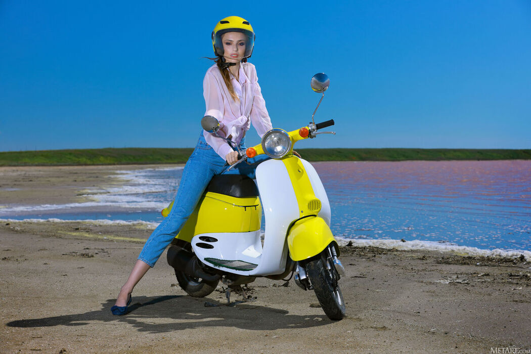 MetArt Elle Tan – Coastal Crush Part01 (70P)