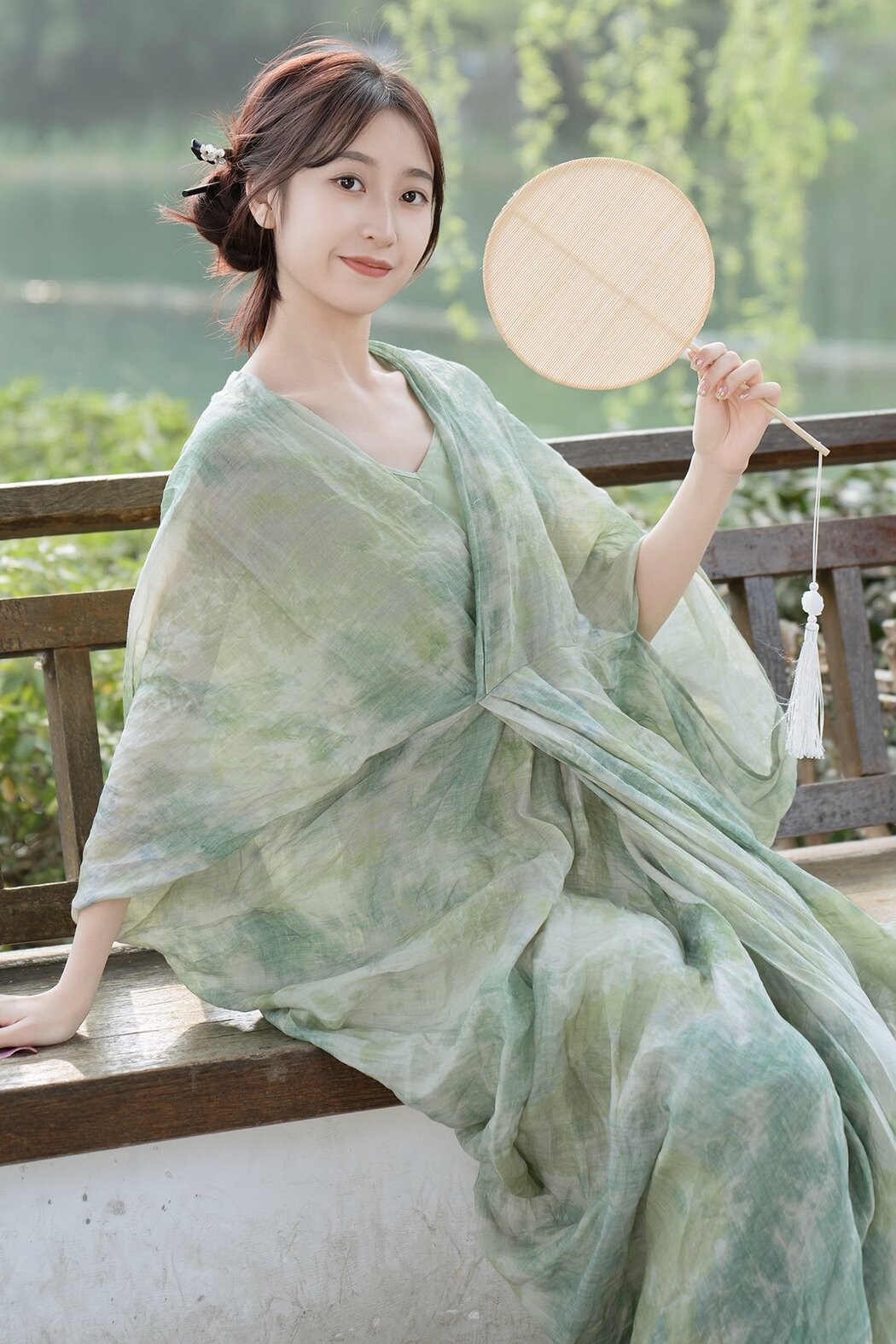 YiTuYu艺图语 Vol.8571 Xiao He (23P) Cover Photo