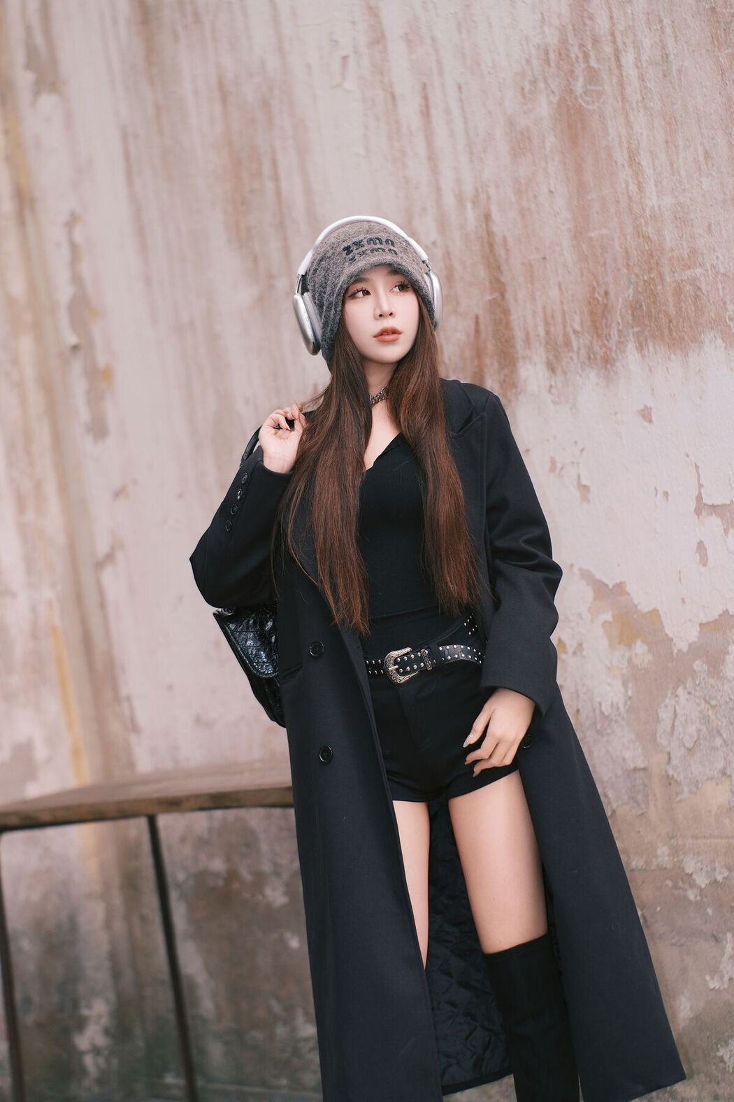 YiTuYu艺图语 Vol.8570 Pao Fu Xiao Fang (22P)