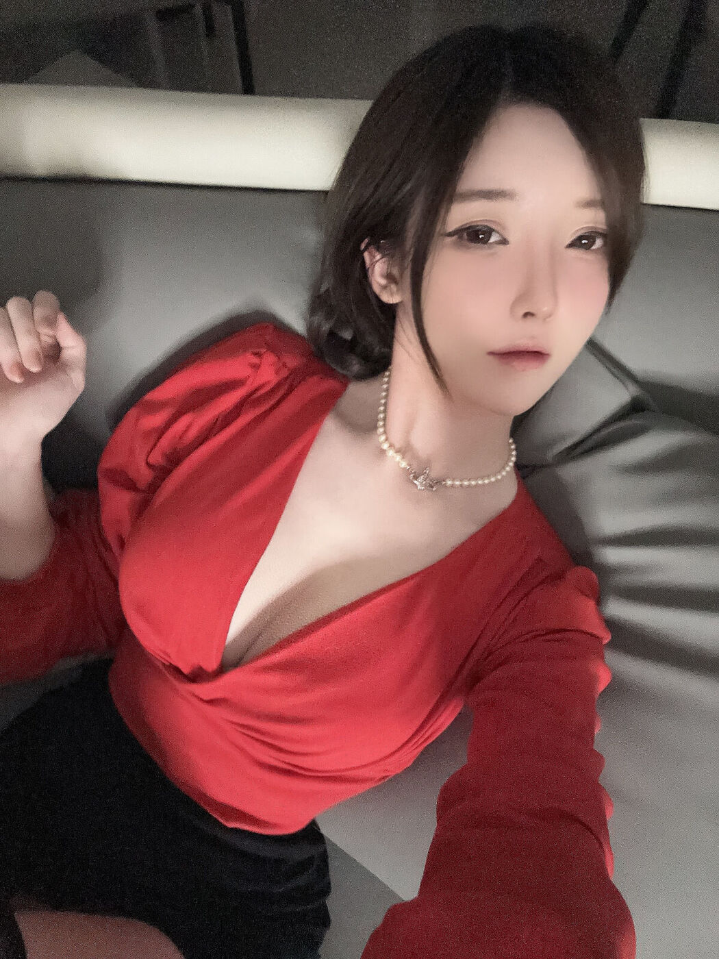 Coser@一小央泽 yixiaoyangze – 红色妈妈 (75P – 2V)