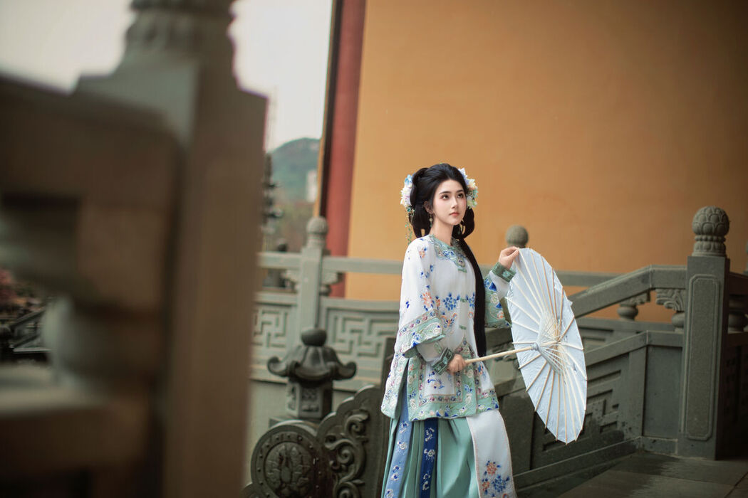 YiTuYu艺图语 Vol.8576 TOT (18P)