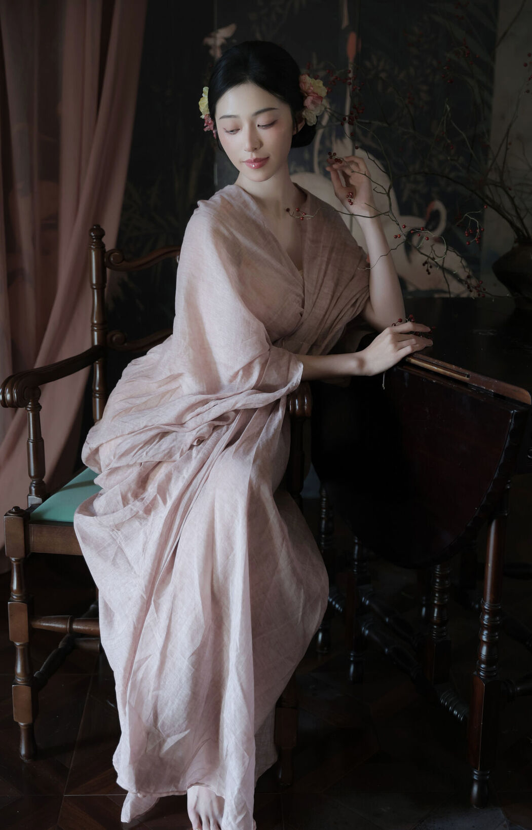 YiTuYu艺图语 Vol.8577 Fen Mian Gu Niang (16P)