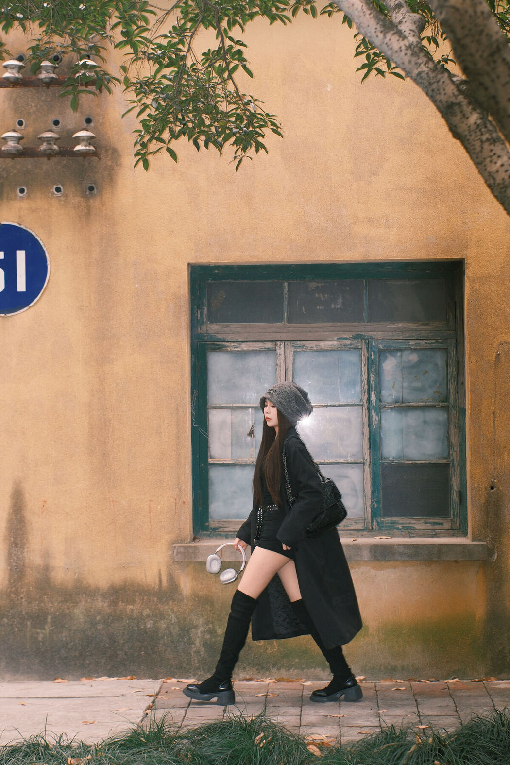 YiTuYu艺图语 Vol.8570 Pao Fu Xiao Fang (22P)