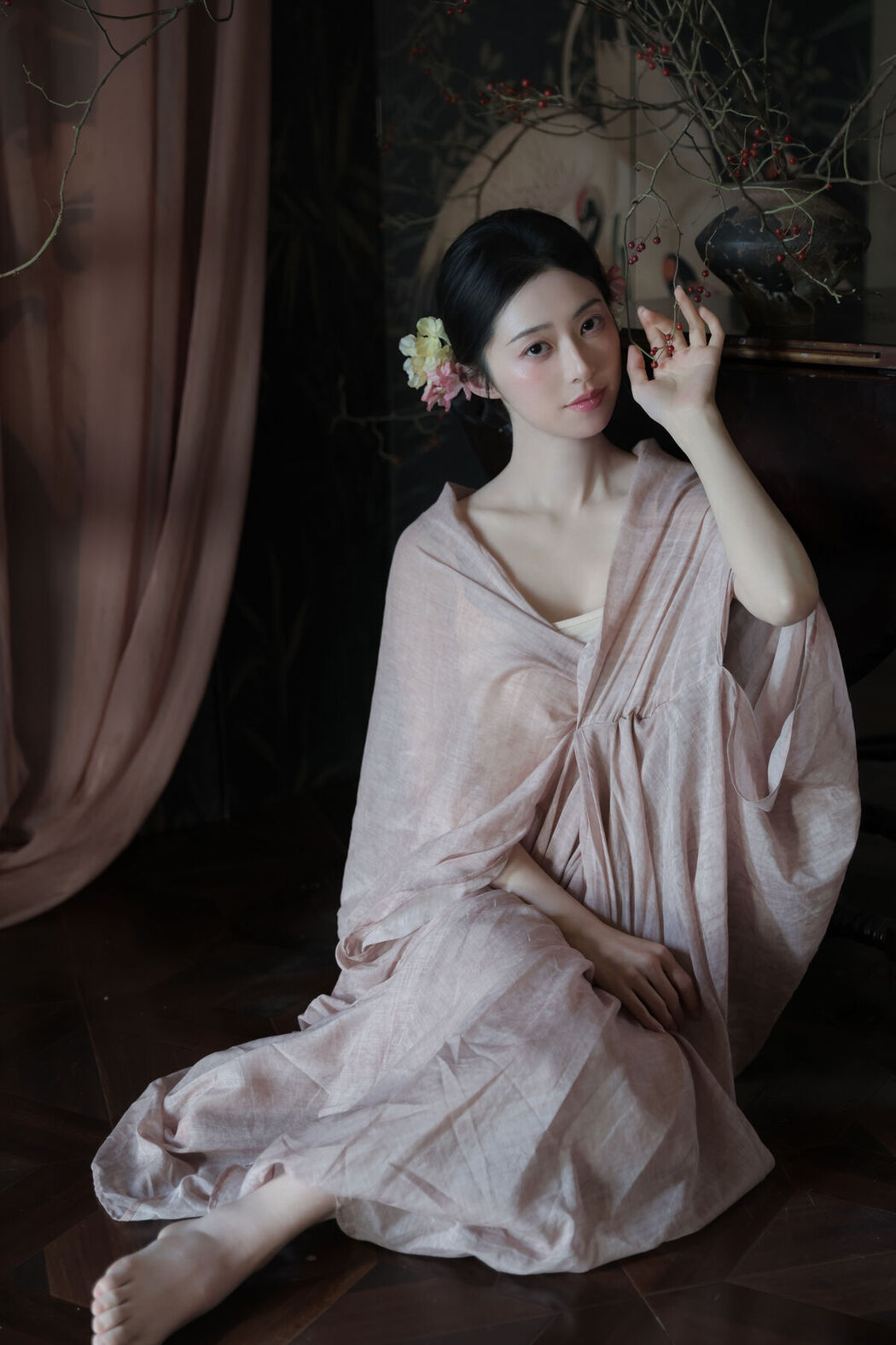 YiTuYu艺图语 Vol.8577 Fen Mian Gu Niang (16P)