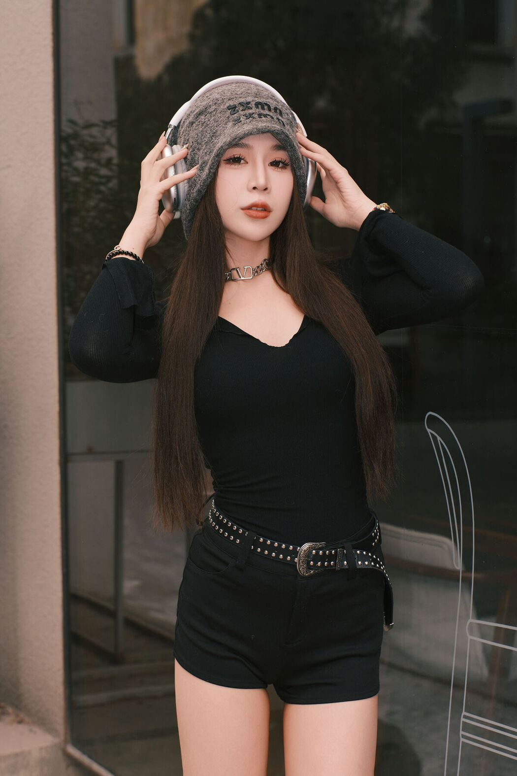 YiTuYu艺图语 Vol.8570 Pao Fu Xiao Fang (22P)