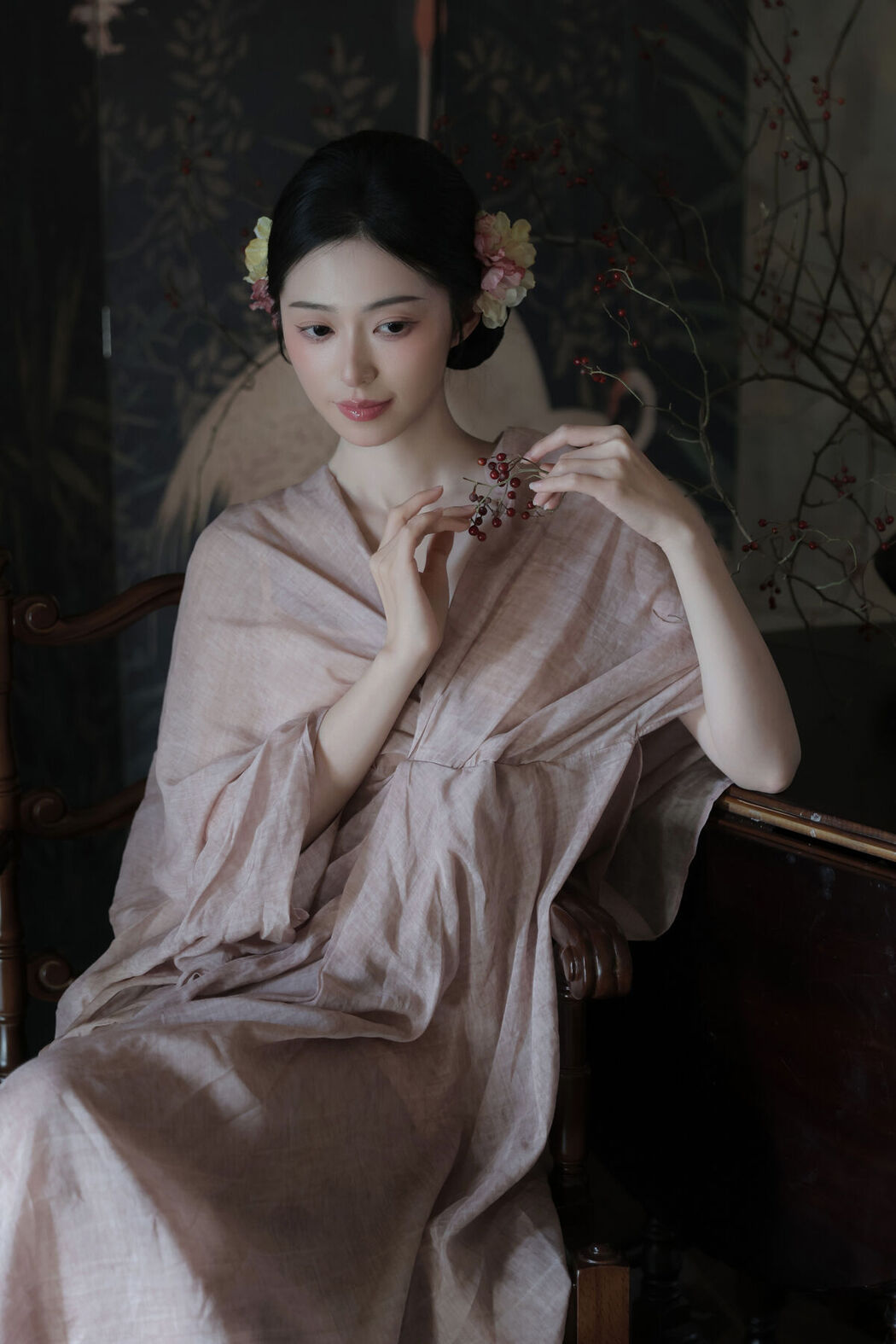 YiTuYu艺图语 Vol.8577 Fen Mian Gu Niang (16P)