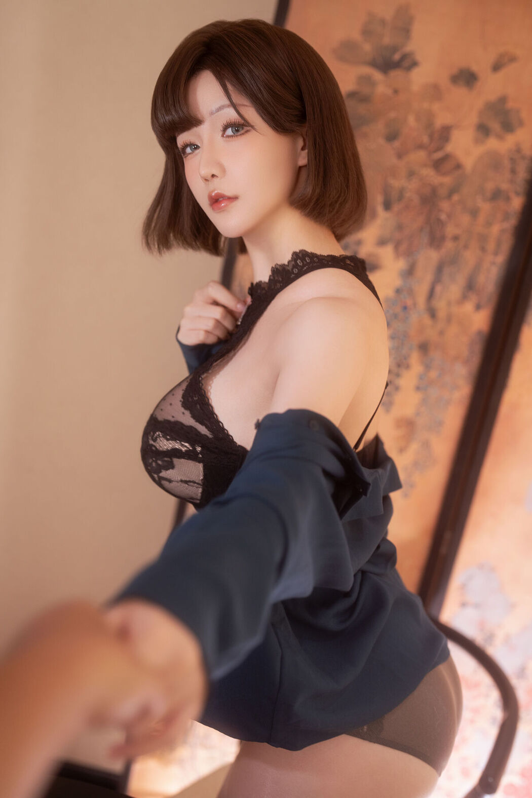 Coser@布丁大法 Pudding Dafa – 热心的邻居姐姐 Part01 (56P – 1V)