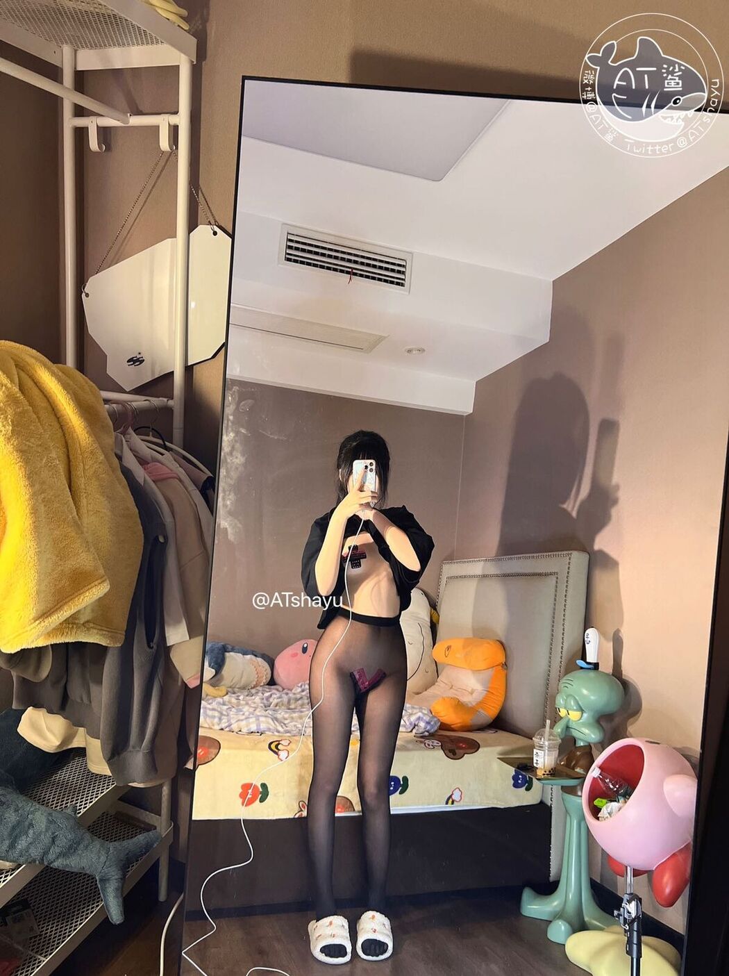 Coser@AT鲨 – 黑丝五指袜 Part01 (58P – 3V)