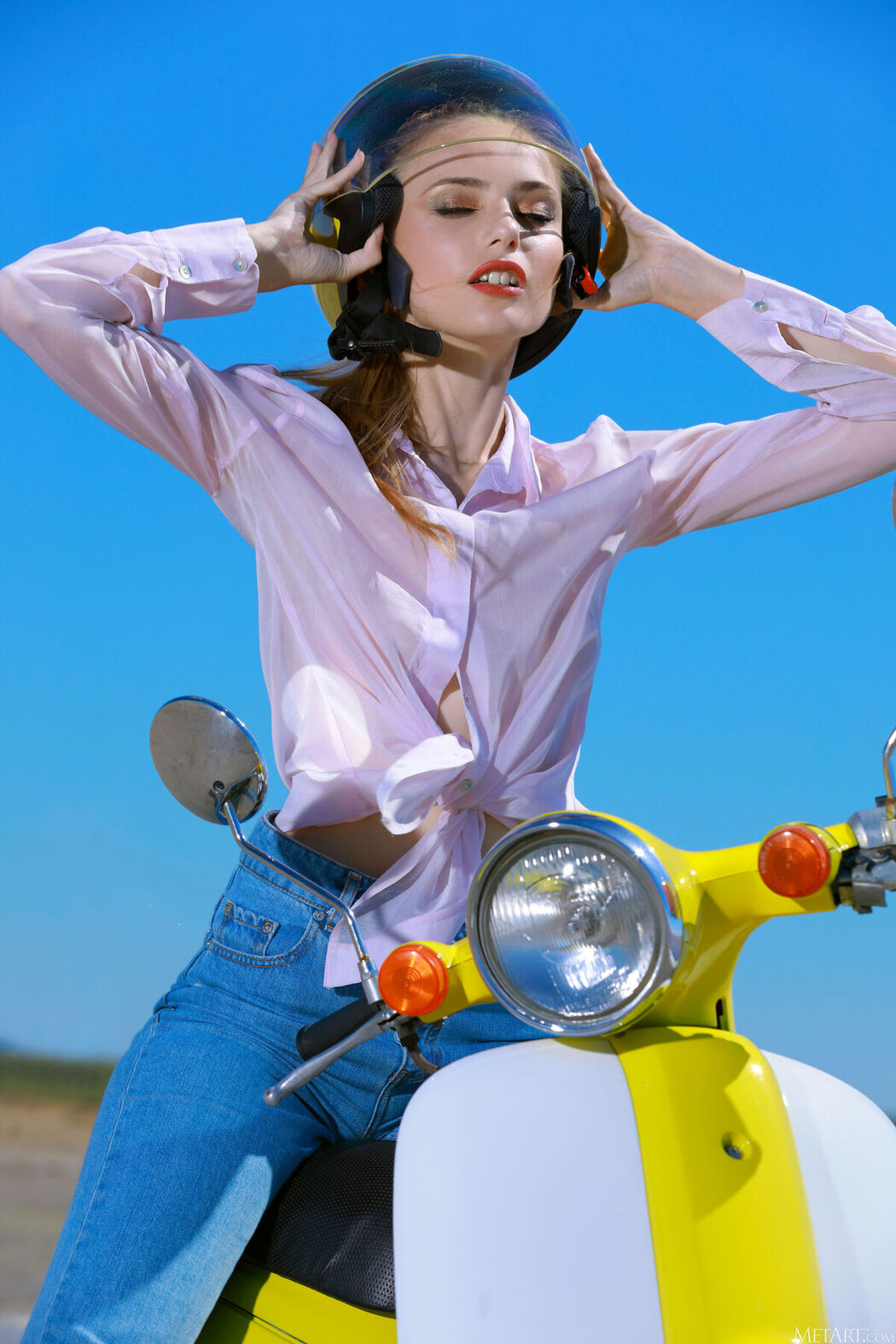 MetArt Elle Tan – Coastal Crush Part01 (70P)