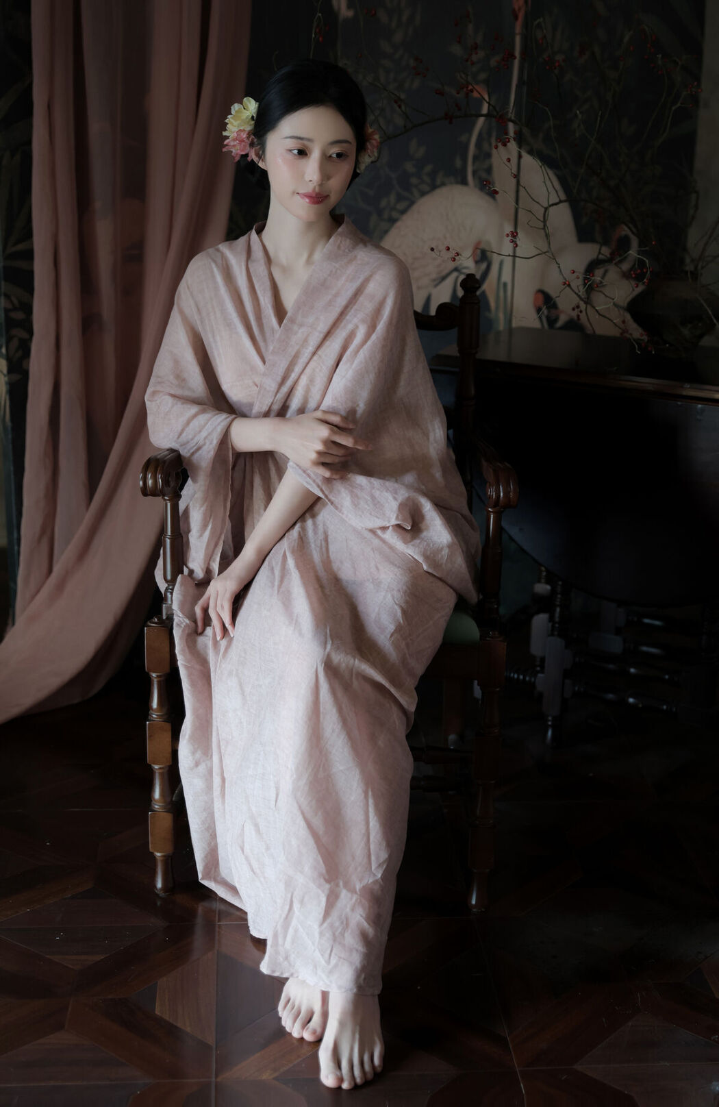 YiTuYu艺图语 Vol.8577 Fen Mian Gu Niang (16P)