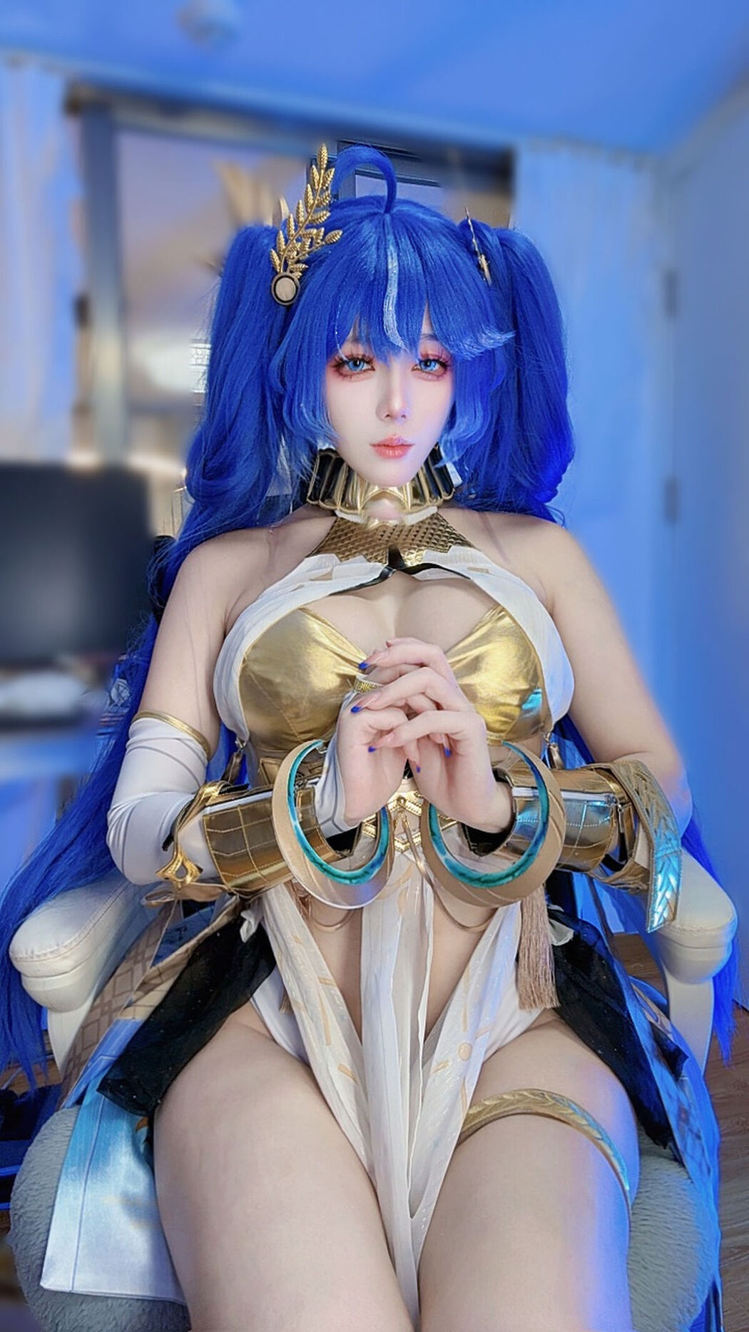 Coser@九言 – 鸣潮 尤诺 (32P – 4V)