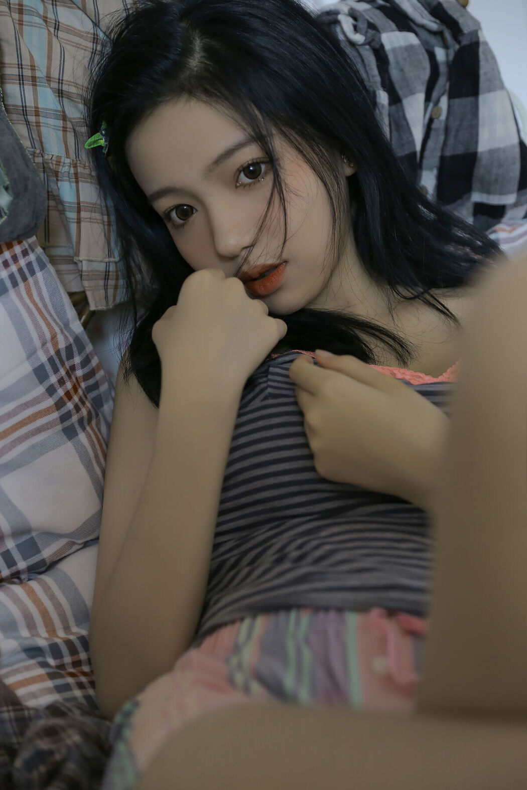 YiTuYu艺图语 Vol.8575 Xi Xi Xi (16P)