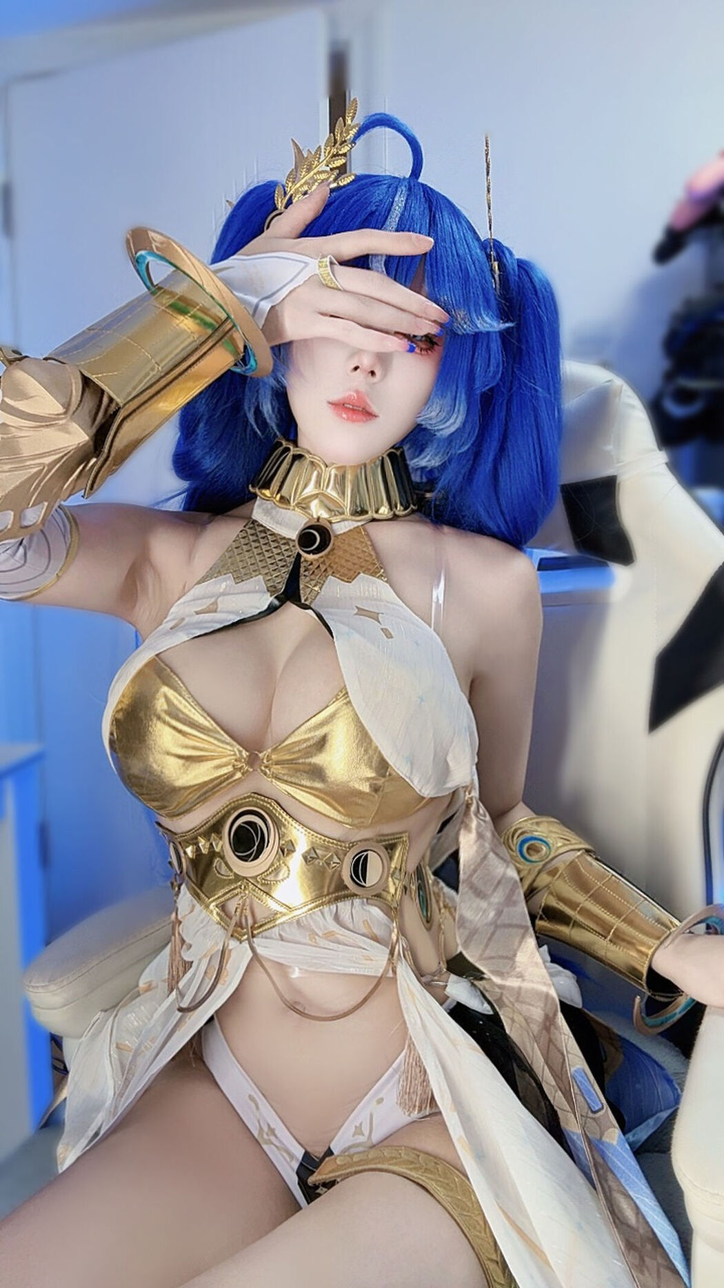 Coser@九言 – 鸣潮 尤诺 (32P – 4V)