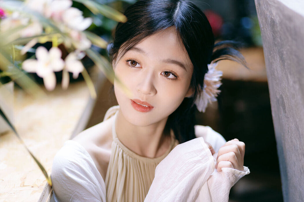 YiTuYu艺图语 Vol.8581 Ya Tui (19P)