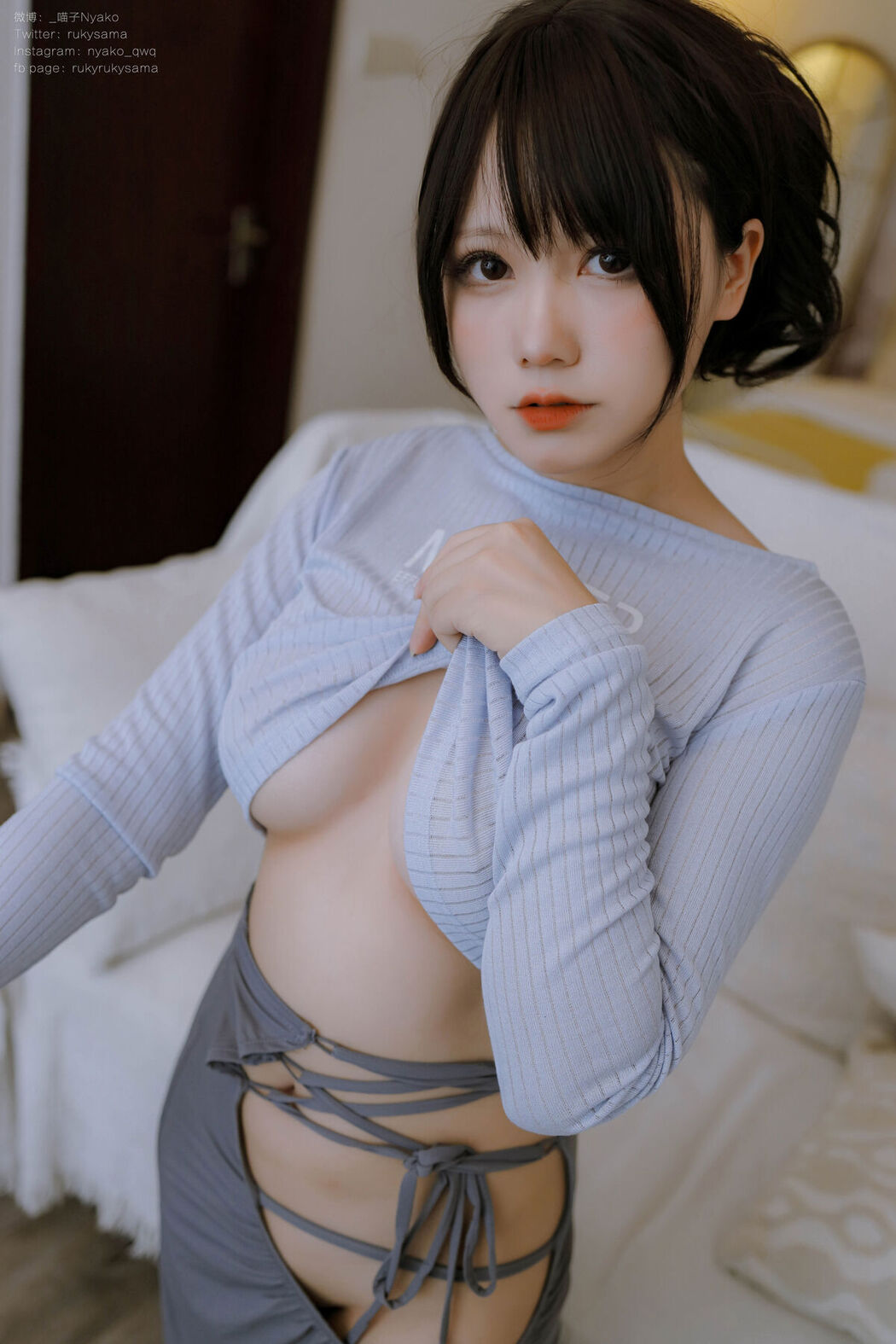 Coser@Nyako喵子 – 吉他妹妹连衣裙 (72P – 1V)