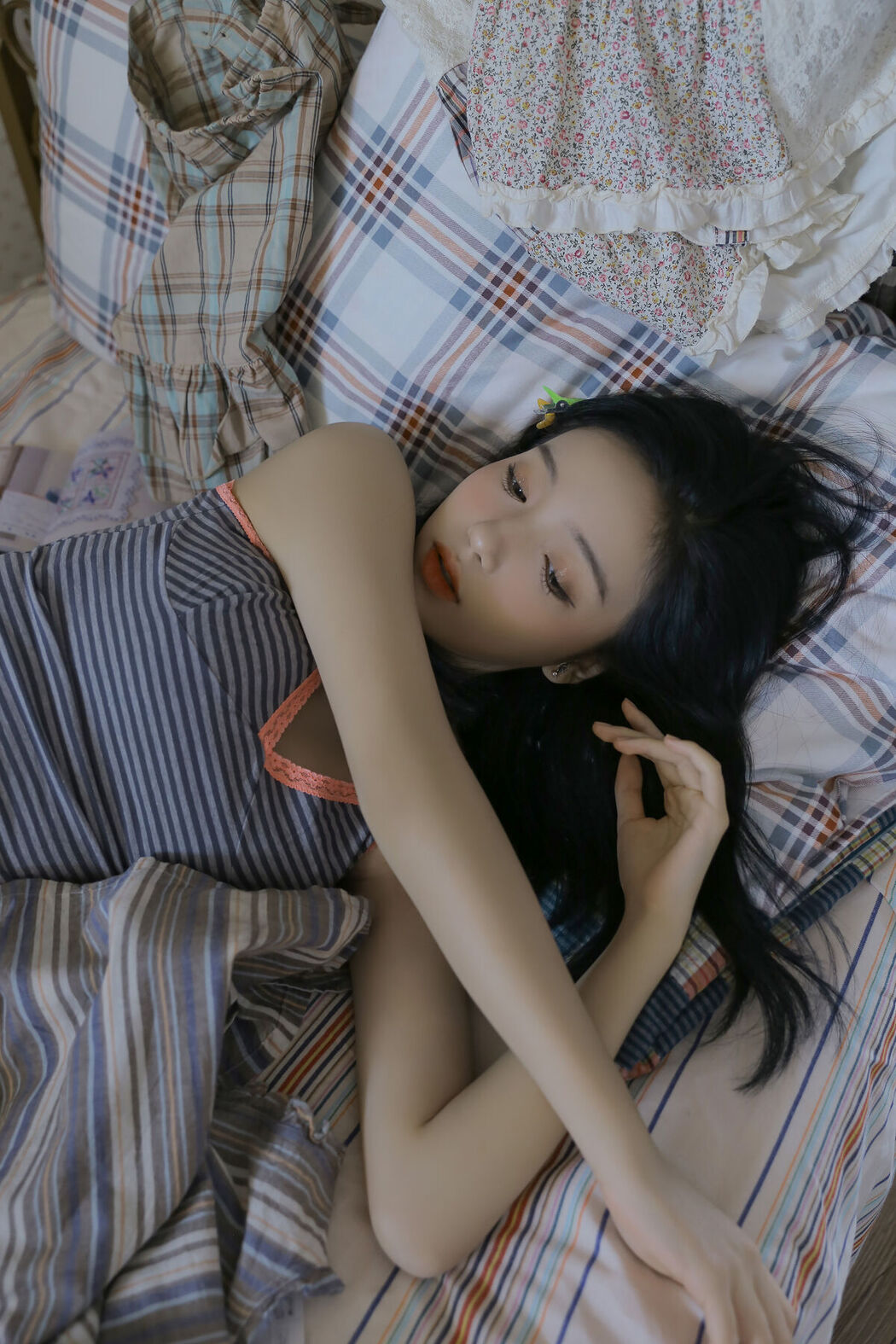 YiTuYu艺图语 Vol.8575 Xi Xi Xi (16P)