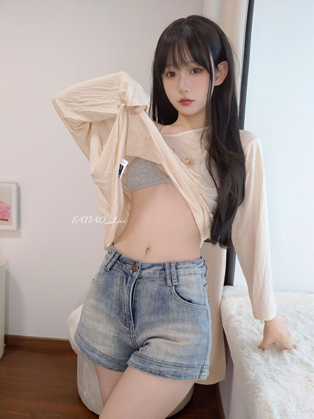 Coser@发条少女 迷之呆梨 – 2025年08月Fantia会员订阅合集12套 Part02 (64P)