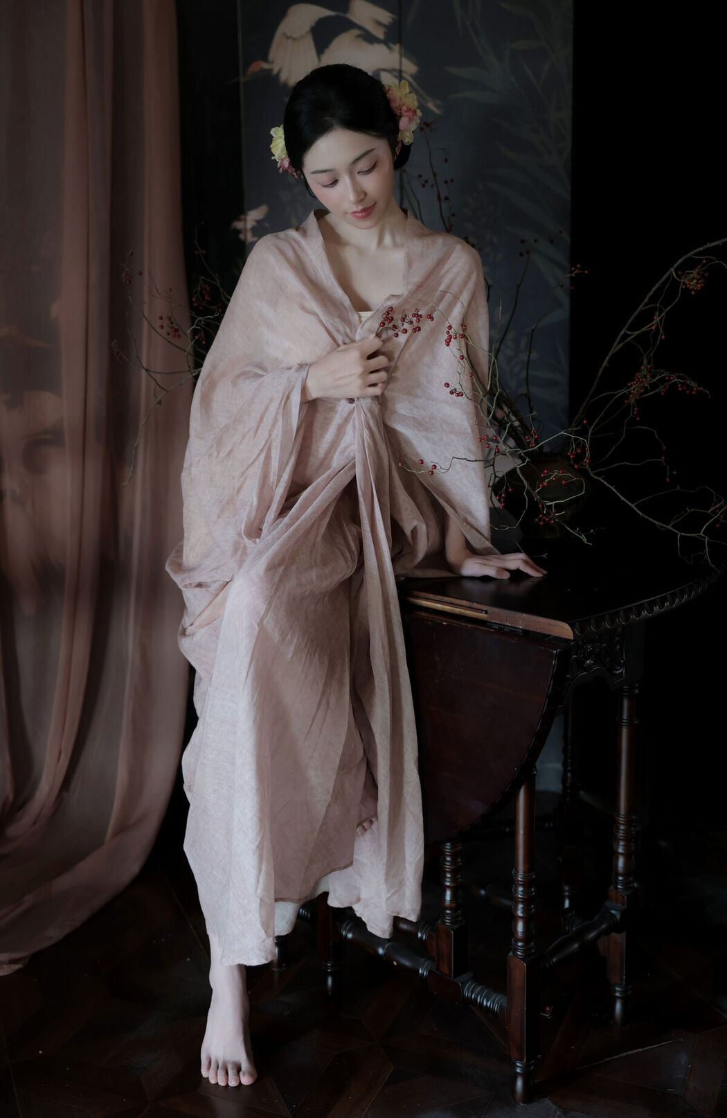 YiTuYu艺图语 Vol.8577 Fen Mian Gu Niang (16P)