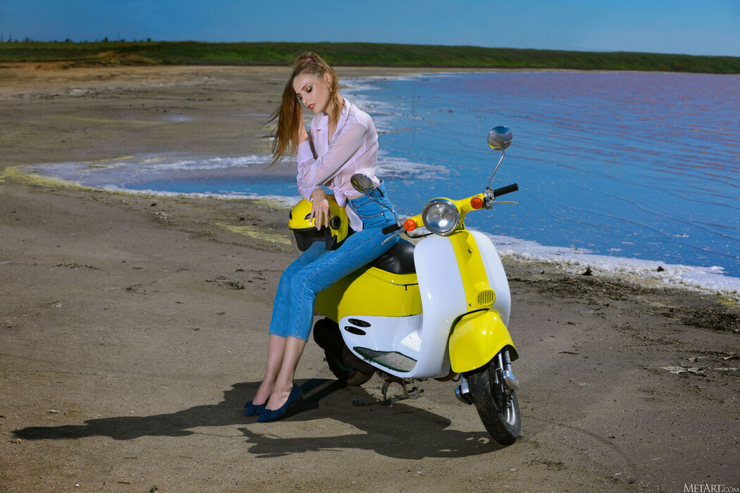 MetArt Elle Tan – Coastal Crush Part01 (70P)