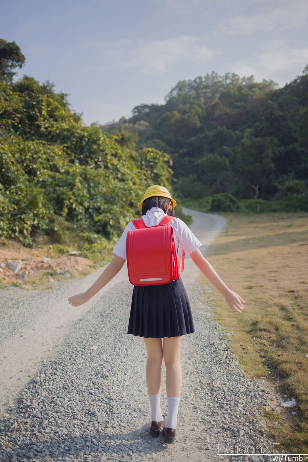 Coser@悠宝三岁 – 幼稚园遇到坏人要求被脱衣服 (45P)