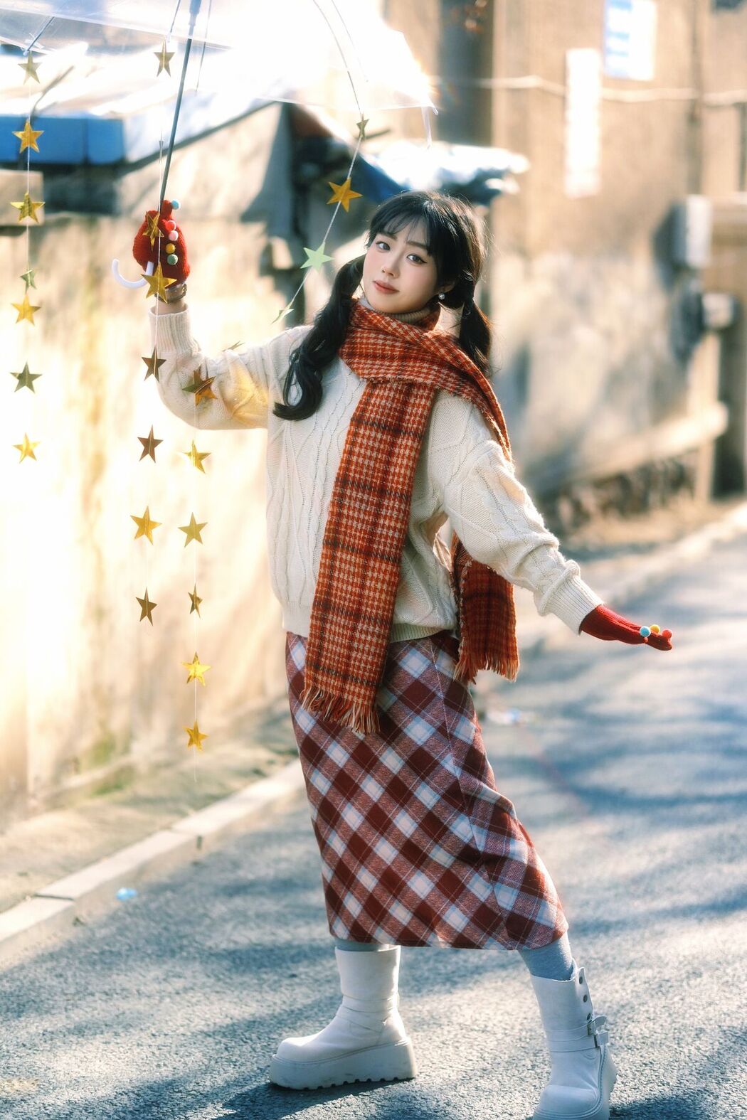 YiTuYu艺图语 Vol.8588 Romantic (44P)