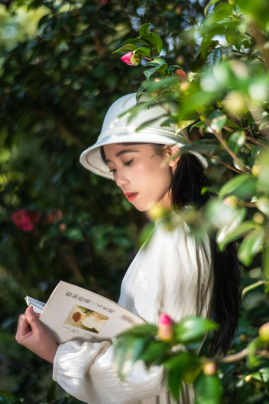 YiTuYu艺图语 Vol.8584 Zhong Ting Er (22P)