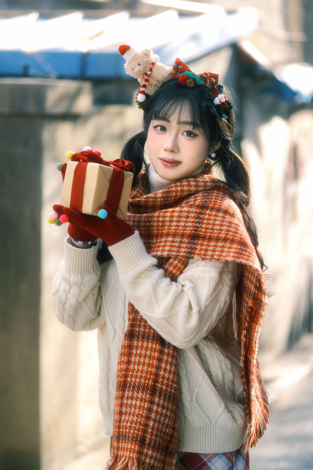 YiTuYu艺图语 Vol.8588 Romantic (44P)