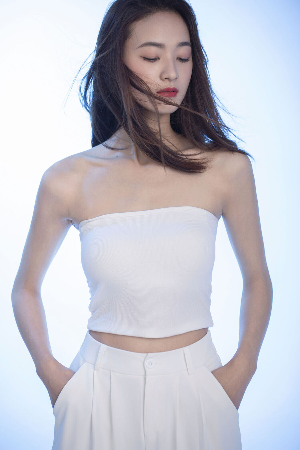 YiTuYu艺图语 Vol.8586 Zhou Xu Xu (24P)