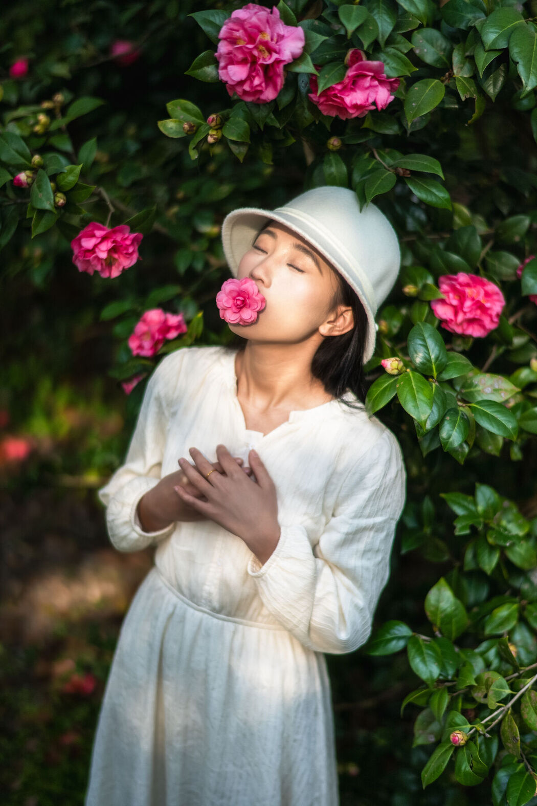 YiTuYu艺图语 Vol.8584 Zhong Ting Er (22P)