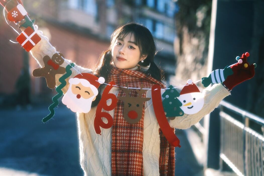 YiTuYu艺图语 Vol.8588 Romantic (44P)