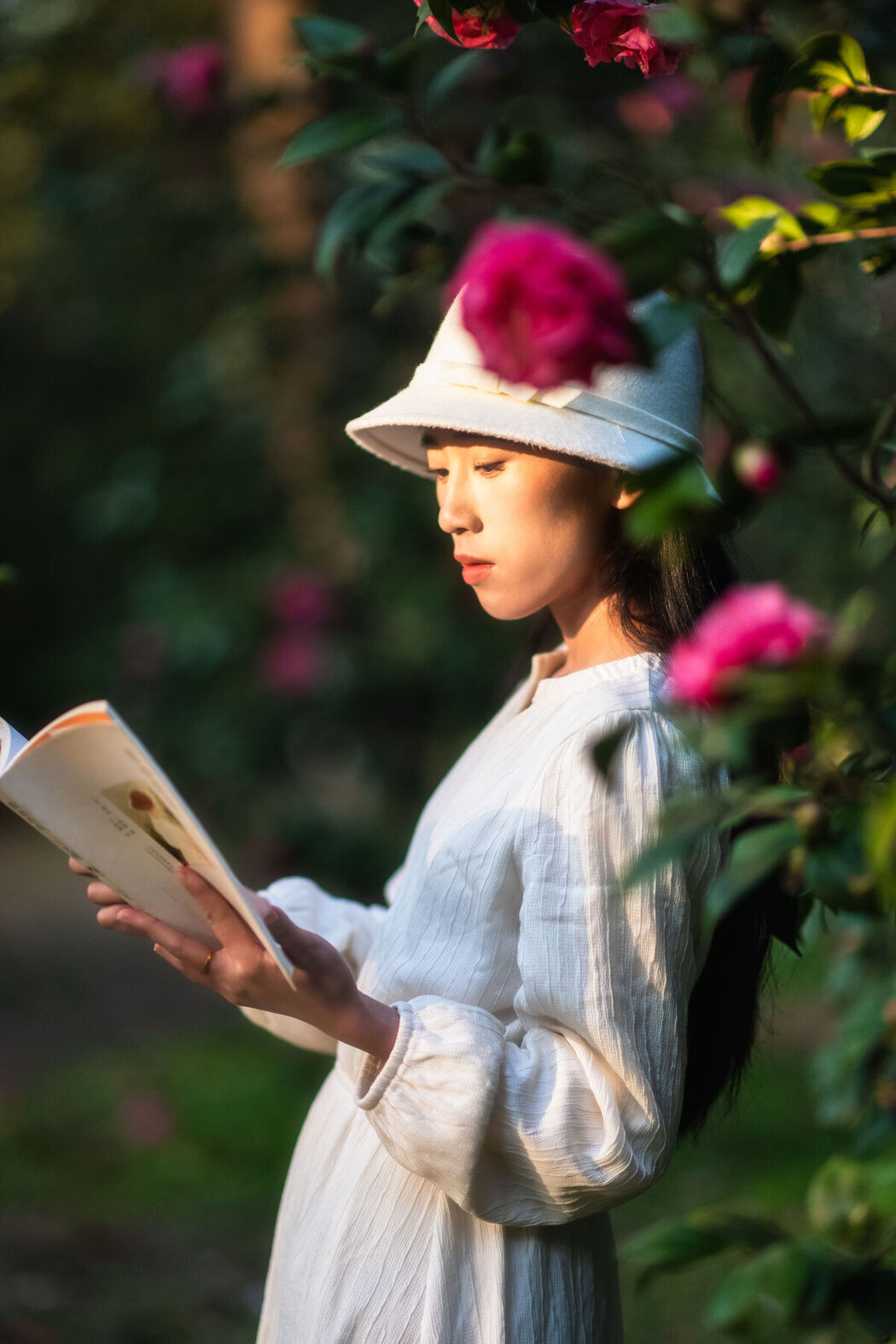 YiTuYu艺图语 Vol.8584 Zhong Ting Er (22P)