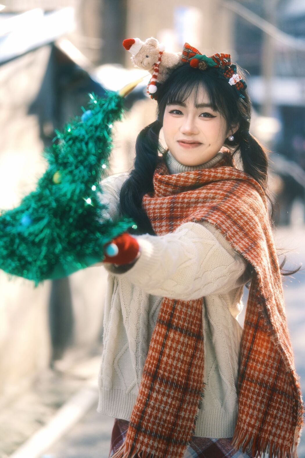 YiTuYu艺图语 Vol.8588 Romantic (44P)