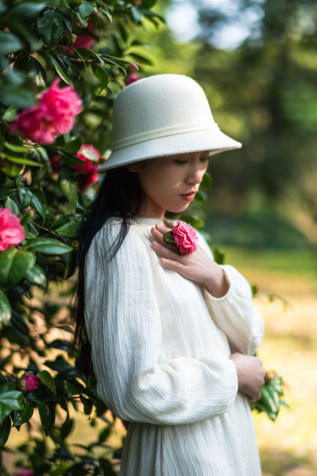 YiTuYu艺图语 Vol.8584 Zhong Ting Er (22P)