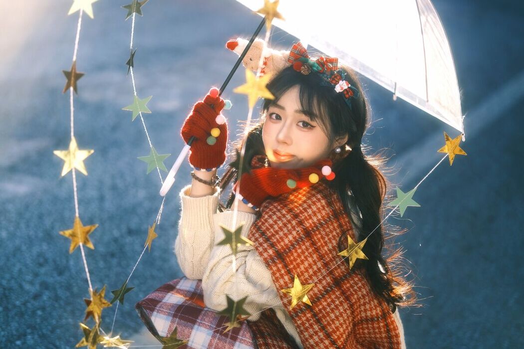 YiTuYu艺图语 Vol.8588 Romantic (44P)