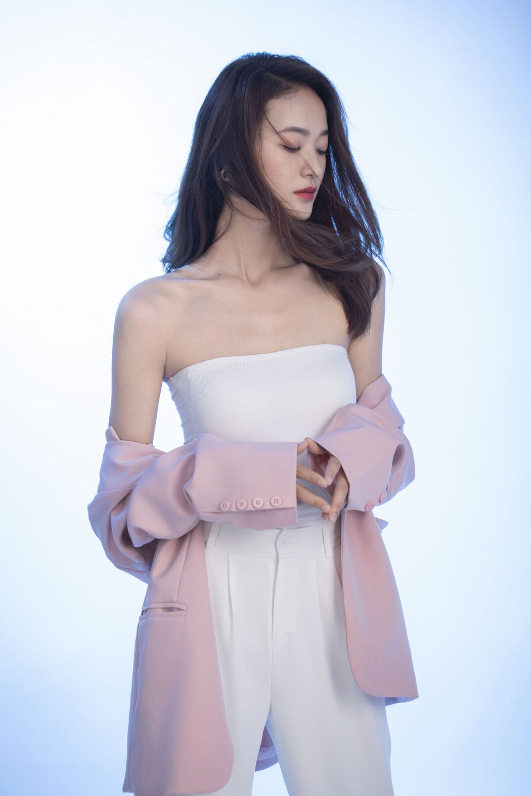 YiTuYu艺图语 Vol.8586 Zhou Xu Xu (24P)