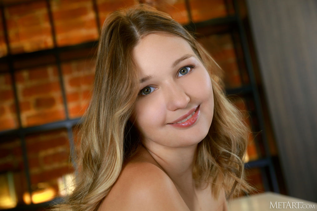 Mila Ex Naked And Kneeling On A Barstool To Flaunt Her Sexy Booty