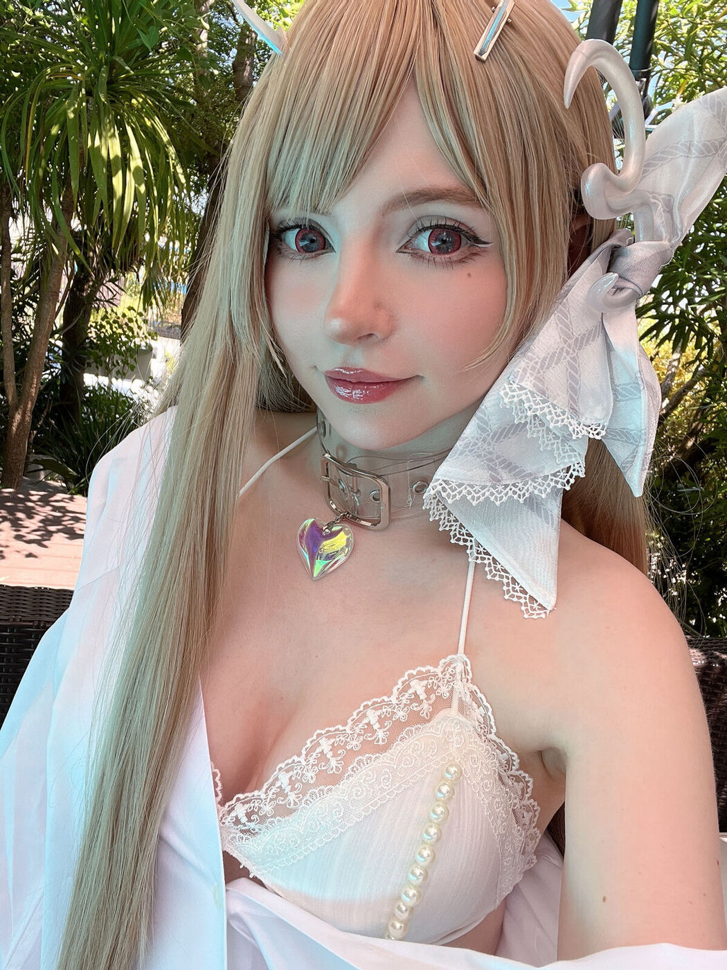 Coser@Peach milky – Viper Bikini (22P)