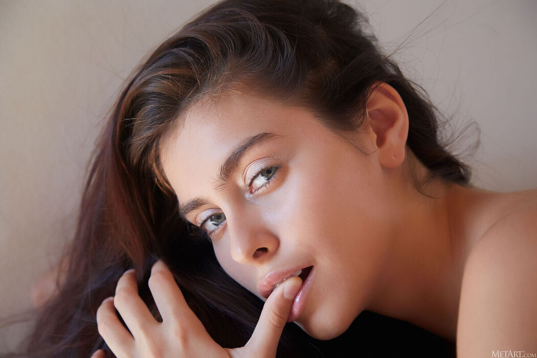 MetArt Foxy Alissa – Raising The Bar Part02 (64P)