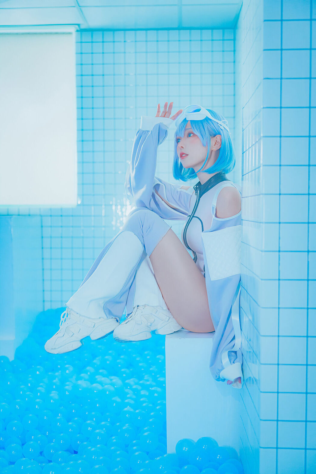 Coser@Ely_eee ElyEE子 – Clear Blue Drift (34P – 4V)